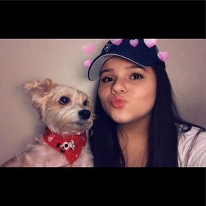 Meet your Posher, Rebeca